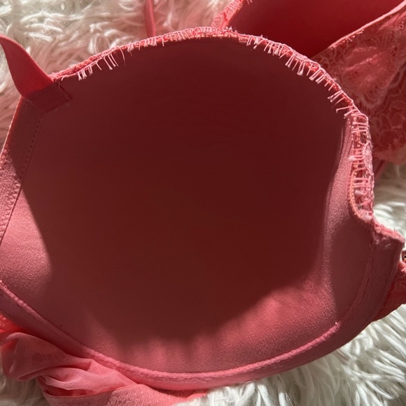 Victoria Secrets 36DD Lined Demi - Picture 6 of 7